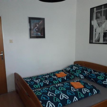 Apartman Na Jizni 奥洛穆茨 外观 照片